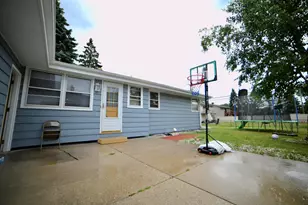 3113 W Ramsey Ave, Greenfield, WI 53221 - Photo 26