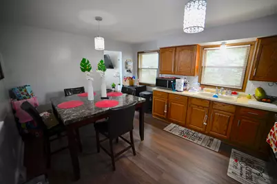 3113 W Ramsey Ave, Greenfield, WI 53221 - Photo 2