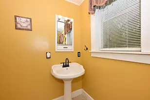 1818 S 6th St, Milwaukee, WI 53204 - Photo 18