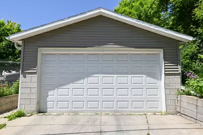1818 S 6th St, Milwaukee, WI 53204 - Photo 24