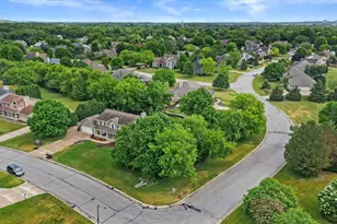 W147N7026 Woodland Dr, Menomonee Falls, WI 53051 - Photo 52