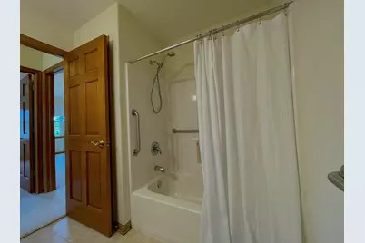 2949  Clearwater Ln, Waukesha, WI 53189 - Photo 12