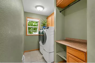 1952  Blackhawk Dr, Grafton, WI 53024 - Photo 18