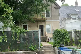 734 S 31st St, Milwaukee, WI 53215 - Photo 2