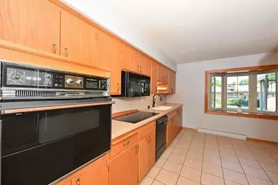 1710  Poplar Ave, South Milwaukee, WI 53172 - Photo 18