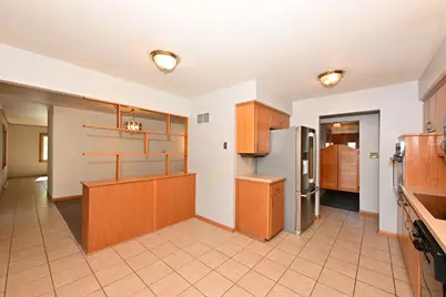 1710  Poplar Ave, South Milwaukee, WI 53172 - Photo 16