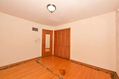 1710  Poplar Ave, South Milwaukee, WI 53172 - Photo 28