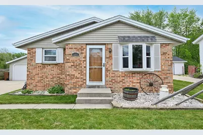 1605  Williams Ave, South Milwaukee, WI 53172 - Photo 1