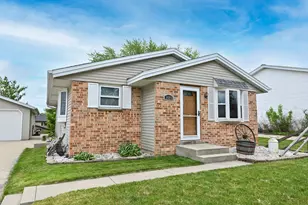 1605 Williams Ave, South Milwaukee, WI 53172 - Photo 2