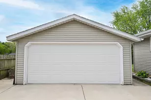1605 Williams Ave, South Milwaukee, WI 53172 - Photo 30