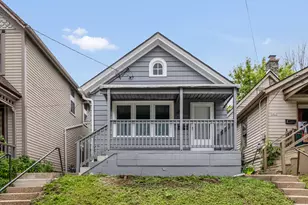 1017 E Pearson St, Milwaukee, WI 53202 - Photo 1