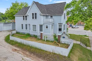 902 S 20th St, Manitowoc, WI 54220 - Photo 14