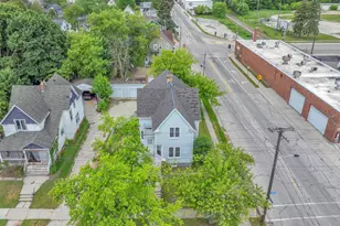 902 S 20th St, Manitowoc, WI 54220 - Photo 26