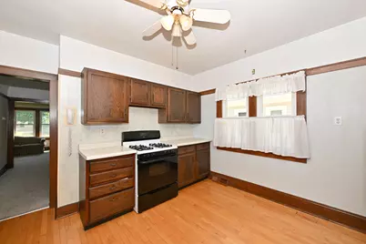 2123 N 66th St, Wauwatosa, WI 53213 - Photo 14