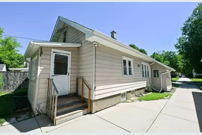 2123 N 66th St, Wauwatosa, WI 53213 - Photo 30