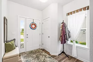 524 Wild Oak Rd, Hartland, WI 53029 - Photo 6