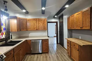 319 E Main St, Sparta, WI 54656 - Photo 24