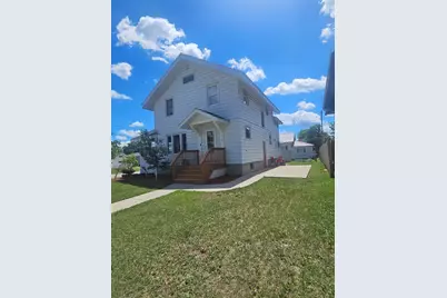 319 E Main St, Sparta, WI 54656 - Photo 10