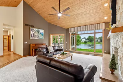 N61W37631  Parkview Dr, Lac La Belle, WI 53066 - Photo 8