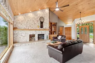 N61W37631 Parkview Dr, Lac La Belle, WI 53066 - Photo 10