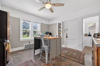 2029 W Donges Bay Rd #2031, Mequon, WI 53092 - Photo 6