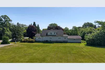 2029 W Donges Bay Rd #2031, Mequon, WI 53092 - Photo 52