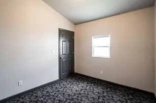 547 N 25th St, Milwaukee, WI 53233 - Photo 20