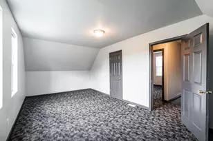 547 N 25th St, Milwaukee, WI 53233 - Photo 12