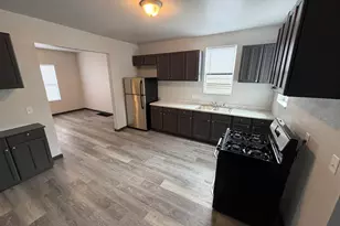 547 N 25th St, Milwaukee, WI 53233 - Photo 8