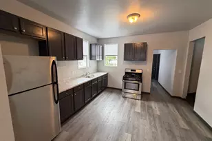 547 N 25th St, Milwaukee, WI 53233 - Photo 6
