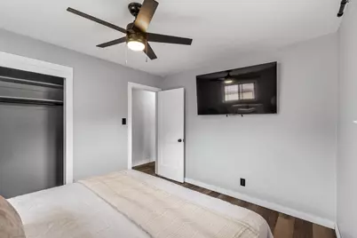2035  Parkfield Dr, West Bend, WI 53090 - Photo 12