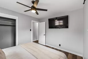 2035 Parkfield Dr, West Bend, WI 53090 - Photo 12