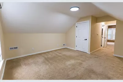 1408 W Manitoba St, Milwaukee, WI 53215 - Photo 10