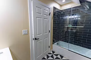 1408 W Manitoba St, Milwaukee, WI 53215 - Photo 2