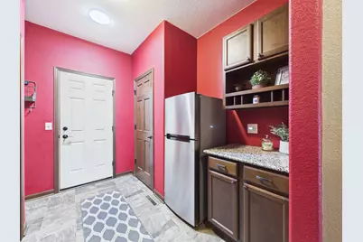W272N387  Hilltop Dr, Pewaukee, WI 53188 - Photo 58