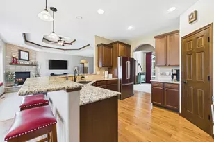 W272N387 Hilltop Dr, Pewaukee, WI 53188 - Photo 34