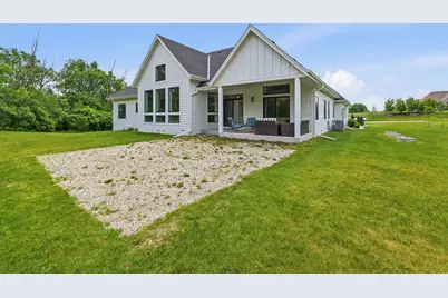 3864  Hickory Hill Pkwy, Richfield, WI 53033 - Photo 50
