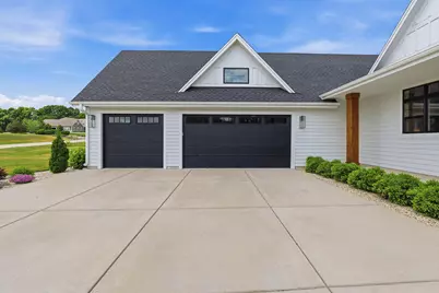 3864  Hickory Hill Pkwy, Richfield, WI 53033 - Photo 54