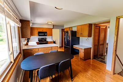 3710 S Massachusetts Ave, Milwaukee, WI 53220 - Photo 8