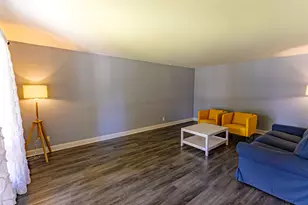 3710 S Massachusetts Ave, Milwaukee, WI 53220 - Photo 8