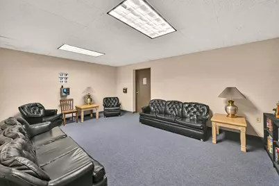 2025 E Greenwich Ave #110, Milwaukee, WI 53211 - Photo 28
