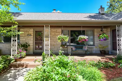 9740 W Center St, Milwaukee, WI 53222 - Photo 2