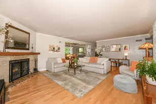 9740 W Center St, Milwaukee, WI 53222 - Photo 8