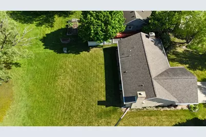 912  Edgewater Ct, Watertown, WI 53098 - Photo 20