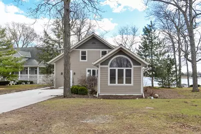 S106W20597  North Shore Dr, Muskego, WI 53150 - Photo 2