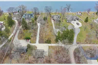 S106W20597  North Shore Dr, Muskego, WI 53150 - Photo 6
