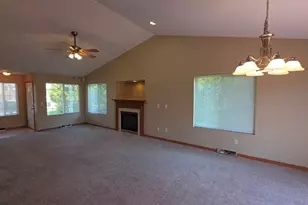 4725 Fox Grove Rd, Sheboygan, WI 53081 - Photo 4