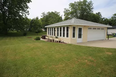 305  North Ave, Hartland, WI 53029 - Photo 6