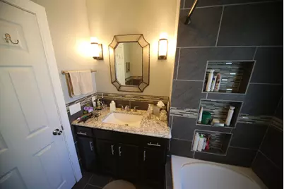 305  North Ave, Hartland, WI 53029 - Photo 20