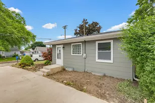 1211 Randolph St, Watertown, WI 53094 - Photo 2